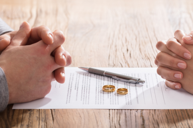 Saiba com Kelsem Ricardo Rios Lima como fazer a averbação de divórcio e garantir a atualização correta dos registros civis.