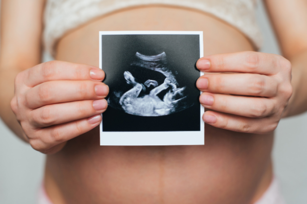 Dra. Thaline Neves esclarece os principais mitos sobre o ultrassom e revela se o exame pode trazer riscos ao bebê.