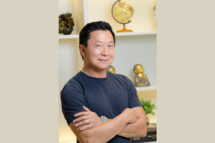 Milton Seigi Hayashi analisa como a tecnologia e a personalização estão redefinindo os padrões de beleza e precisão cirúrgica.