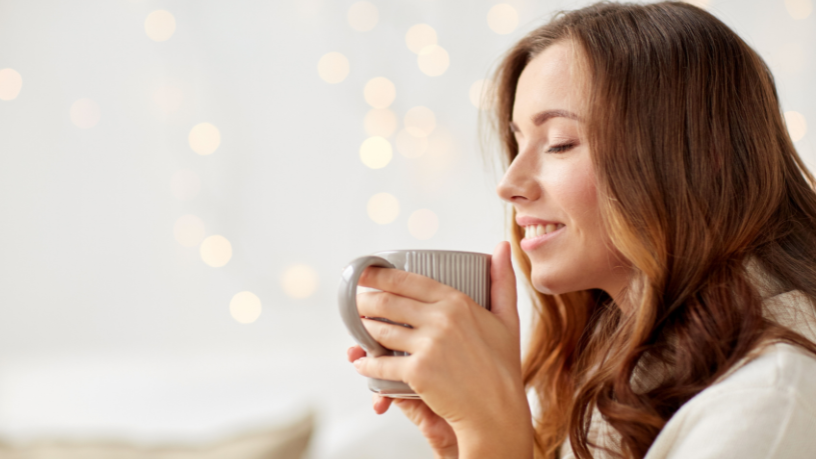 Para Alexandre Costa Pedrosa, entender a relação entre cafeína e TDAH é essencial para avaliar quando o estímulo favorece a atenção ou se torna um fator de desregulação.