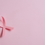 Entre diretrizes e desafios práticos, Vinicius Tadeu Sattin Rodrigues analisa os entraves do rastreamento do câncer no sistema de saúde brasileiro.