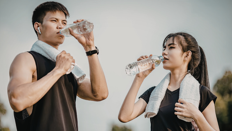 Entenda com Luciano Colicchio Fernandes por que manter o corpo hidratado é essencial para segurança, resistência e melhores resultados nos esportes.