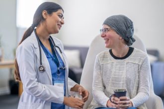 Nanotecnologia na Oncologia: Pesquisa em MS Reduz Tumores em Até 99% e Transforma Quimioterapia